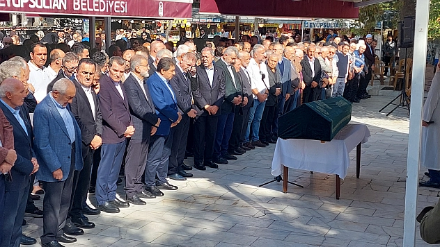 Kısakürek son yolculuğuna uğurlandı
