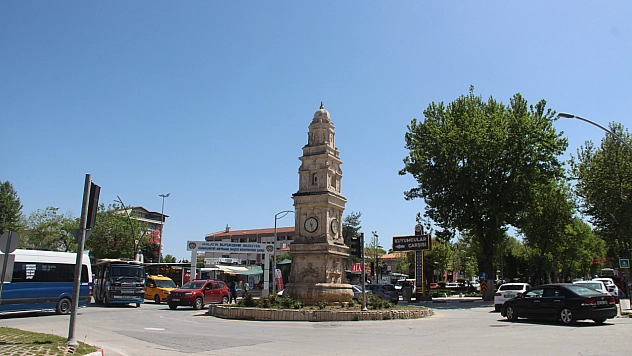 Kışla Caddesi Çarşı Projesi Neden Uzadı? MTSO Başkanı Tek Tek Açıkladı!