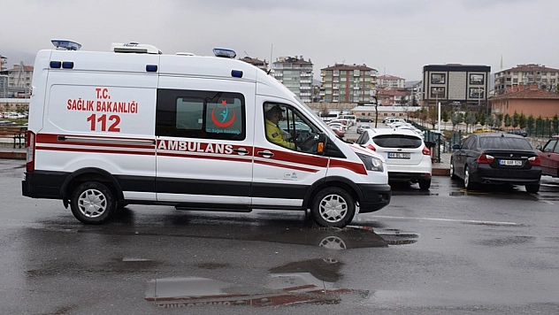 Malatya'da kız kavgasında kan aktı 1 yaralı