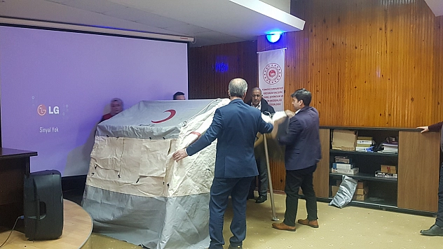 Kızılay'dan çadır kurma eğitimi