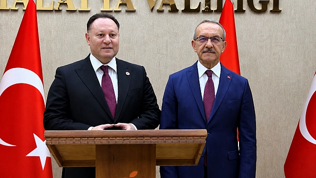 KKTC Meclisi Başkanı Öztürkler, Vali Yavuz'u ziyaret etti