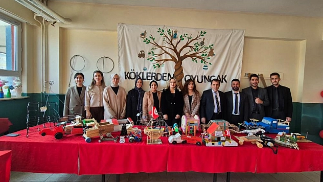 'Köklerden Oyuncak' sergisiyle geleneksel kültür hayat buldu