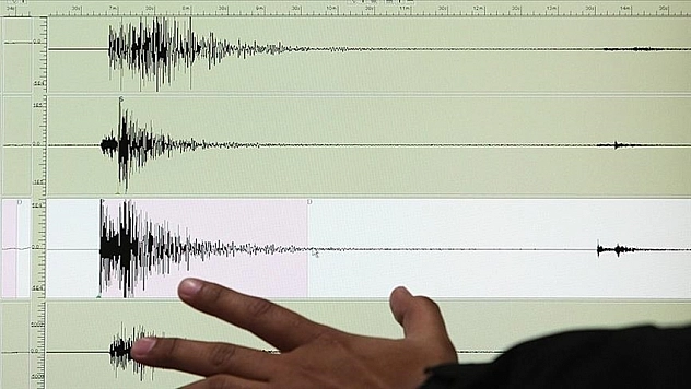 Komşuda korkutan deprem!