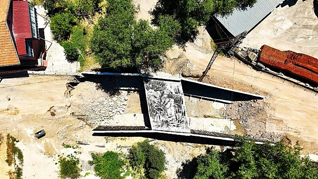 Konak Mahallesi'nde depremde hasar gören köprü ve yol yenilendi, ulaşıma açıldı