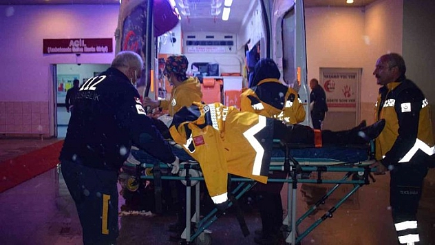 Kontrolden çıkan yolcu otobüsü devrildi