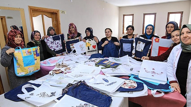 Kullanılmayan kumaşlar bez torba oluyor