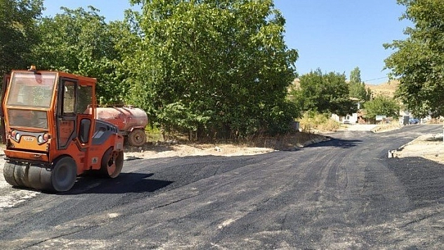 Kuluncak'ta asfalt çalışmaları