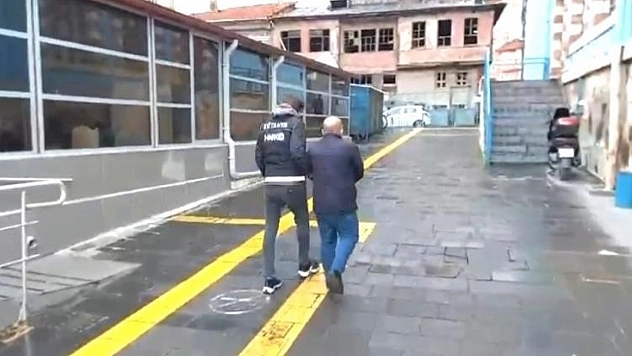 Eşyalarında uyuşturucu çıkan yolcu tutuklandı