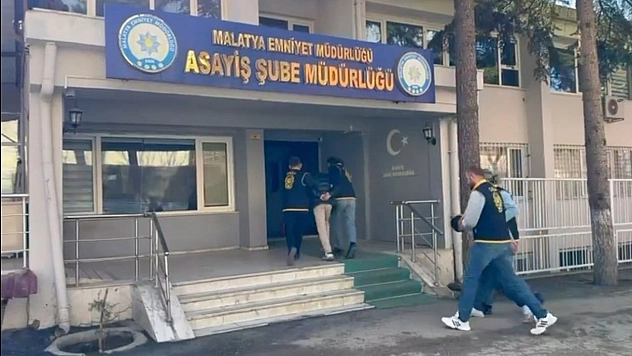 Kaçış planı tutmadı: Kuyumcu soygunu zanlıları dağlık alanda yakalandı