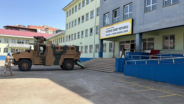 Lisede kabus dolu dakikalar: Uzun namlulu silahla okula girdi| Önüne gelene ateş açtı!