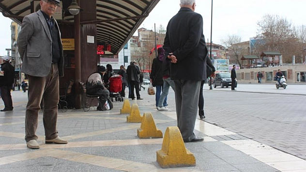 Lütfen kaldırın