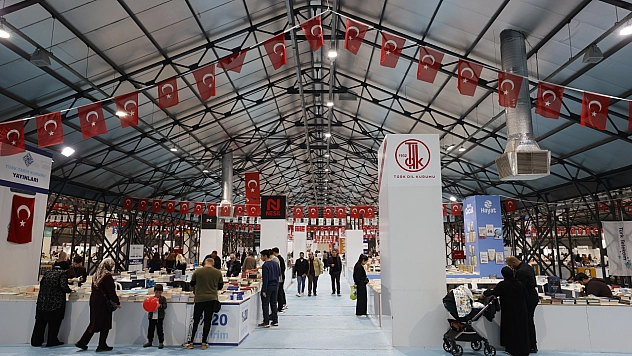 Malatya 12. Kitap Fuarı'na 4. gününde yoğun ilgi