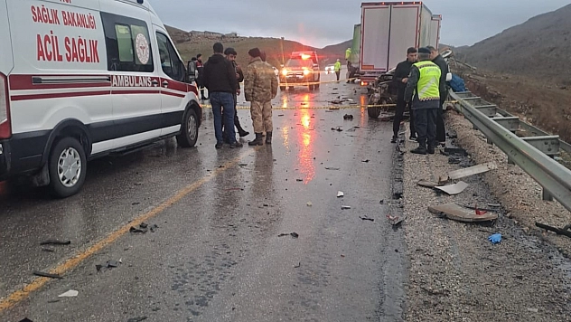 Malatya Adıyaman yolunda feci kaza: 3 ölü, 1 yaralı
