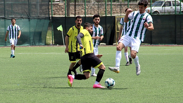 Malatya amatörde gol yağmuru: Fileler 29 kez havalandı!
