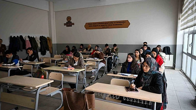 Malatya'da ücretsiz eğitim: Öğrenciler destekten memnun