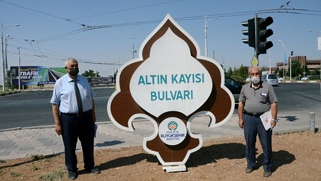 Cadde ve bulvarlara isimlik