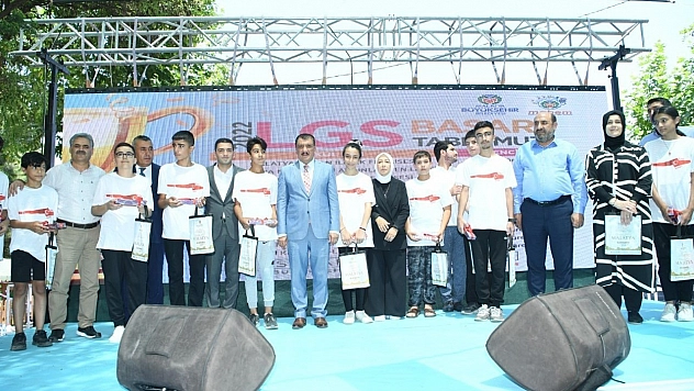 Yaz okulu final şenliği