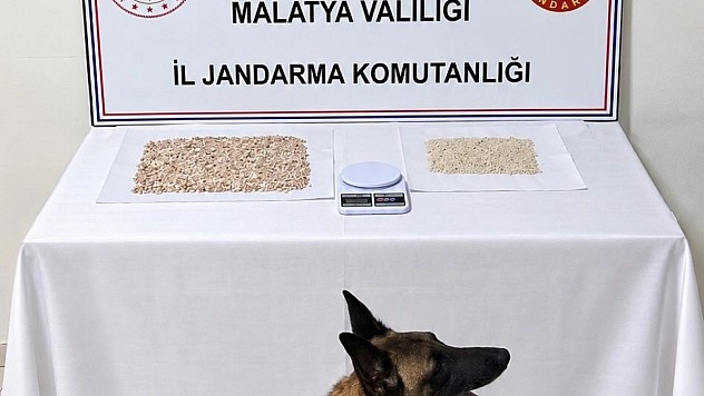 Malatya'da uyuşturucu operasyonu: Evde hassas terazi ve kilolarca metamfetamin çıktı