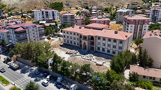 Malatya'da 100 yataklı öğretmenevi açılış için gün sayıyor