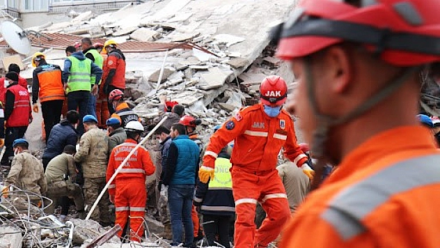 Malatya'da 3 kişiye mezar olmuştu! Deprem davasında karar!