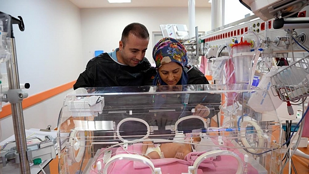 Malatya'da 4 yıllık özlem mutlulukla taçlandı: Tüp Bebek Ünitesi'nin ilk ikizleri hayata 'Merhaba' dedi!