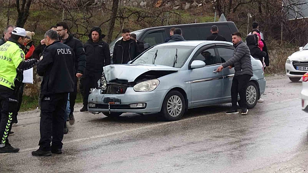 Malatya'da 5 araç birbirine girdi! Yaralılar var