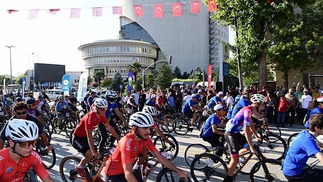 Malatya'da 650 Sporcu Beydağı İçin Pedal Çevirdi