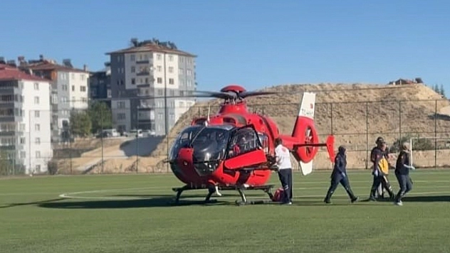 Malatya'da acil müdahale: 86 yaşındaki hasta helikopterle hastaneye taşındı