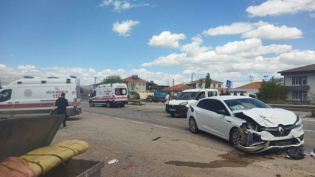Malatya'da araçlar birbirine girdi! Yaralılar var…