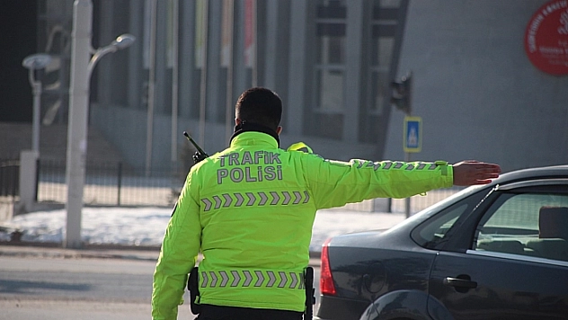 Malatya'da Asayiş ve Trafik Uygulaması: 297 Araç Kontrol Edildi