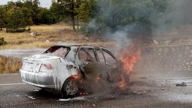 Askeri araç kaza yaptı