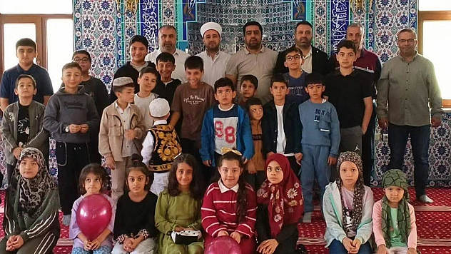 Malatya'da cami çocukların neşesiyle şenlendi