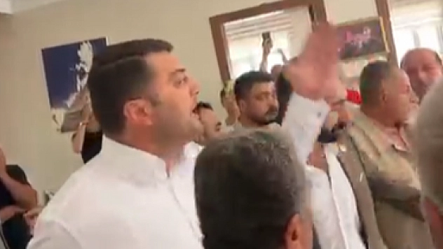 Malatya'da CHP'lilerle Yeni Partililer birbirine girdi: 'Erkeklik yap lan'