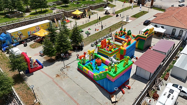 Malatya'da çocuklar doyasıya eğlendi