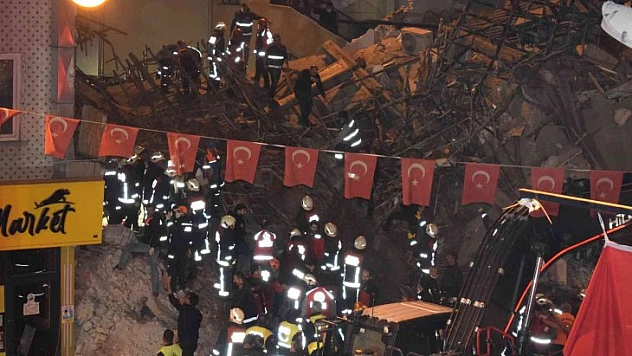 14 kişi yaralı olarak kurtarıldı