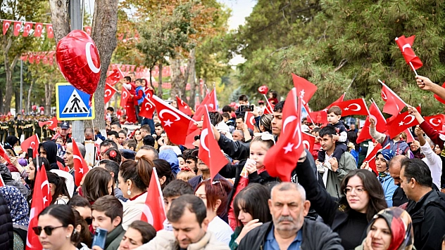 Malatya'da Cumhuriyet'in 102. yılı coşkuyla kutlandı