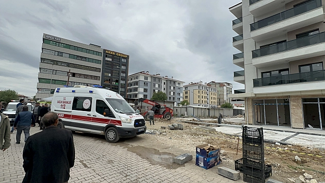 Malatya'da deprem korkusu: TOKİ çalışanı birinci kattan atladı
