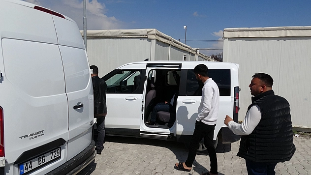 Malatya'da eş dehşeti: Üzerlerine kurşun yağdırdı!