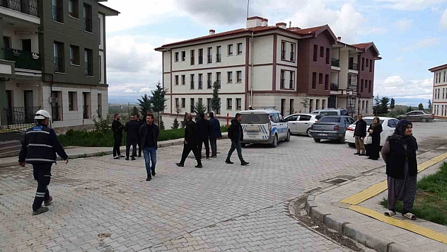 Malatya'da ev yangınında 3 kişi dumandan etkilendi