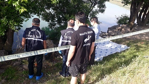 Gölette erkek cesedi bulundu