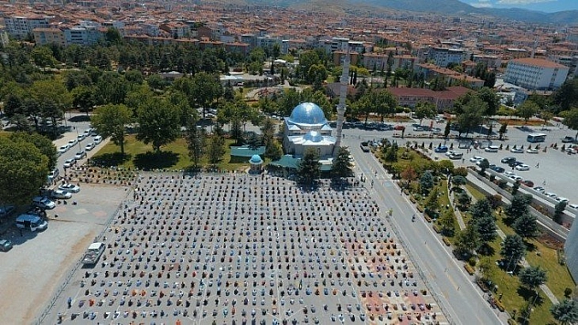 Haftalar sonra ilk cuma namazı heyecanı
