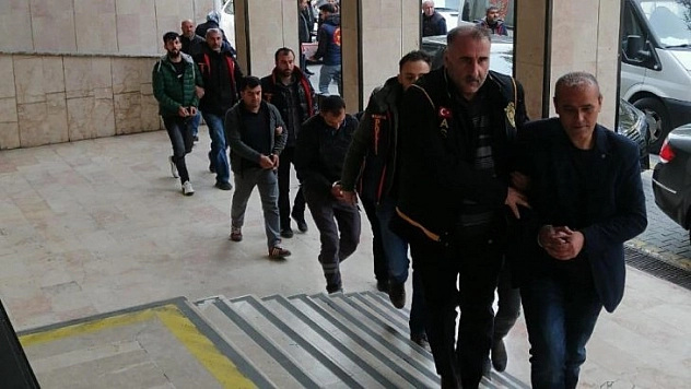 Hırsızlıktan 3 kişi tutuklandı