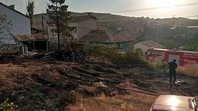 İki ayrı noktada bahçe yangını