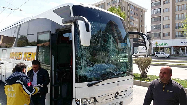 Malatya'da Yolcu Otobüsleri Çarpıştı: 2 Yaralı