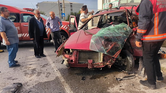 Malatya'da iki otomobil çarpıştı: 2 kişi yaralandı