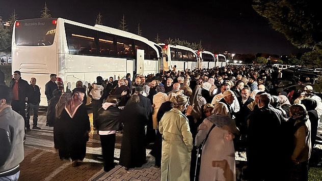 Malatya'da ikinci hac kafilesi dualarla uğurlandı