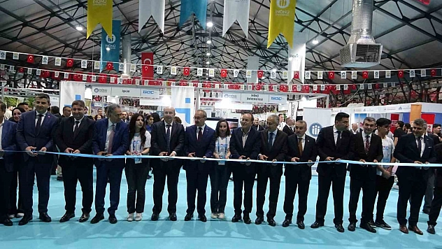 Malatya'da İpekyolu Kariyer Fuarı kapılarını açtı