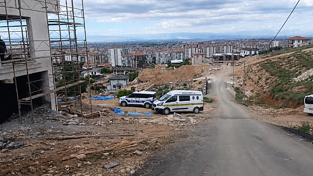 Malatya'da iş kazası: Villadan düşen işçi ağır yaralandı
