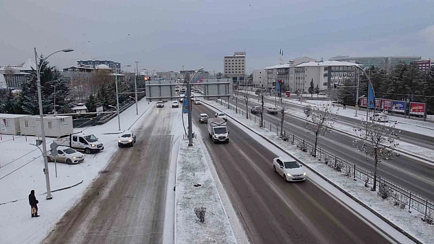Malatya'da kar yağışı hayatı olumsuz etkiledi