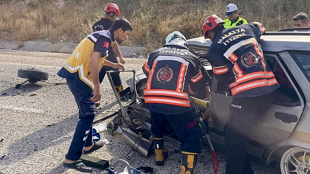Malatya'da kaza: Araçta sıkışan sürücü kurtarıldı